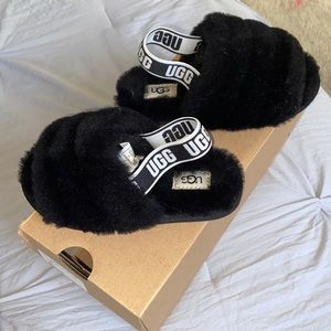 Ugg fluff yea slide girls size 10 toddler